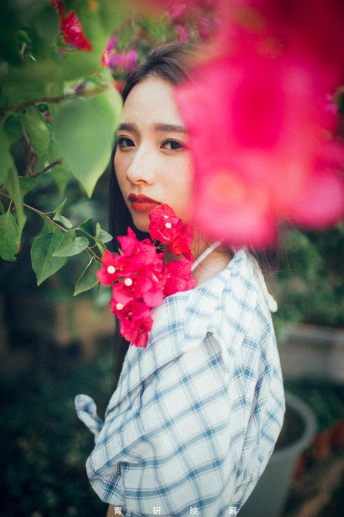 紫黑色蘑菇头律动紧致